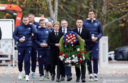 Hajdukovci posjetili Ovčaru. S njima je bio i mladi igrač čijeg su oca teško ranili u Vukovaru