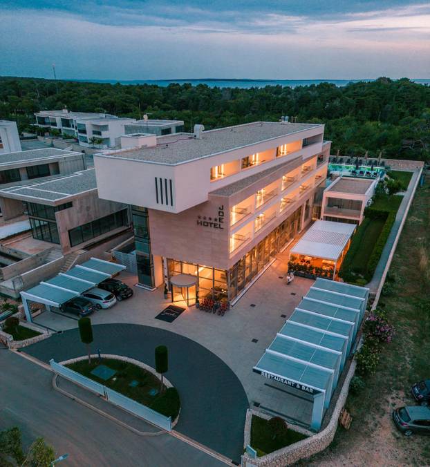 FOTO Kuće za odmor hrvatskih nogometaša: Ovdje ljetuju Luka Modrić, Kramarić, Dalić, Rakitić