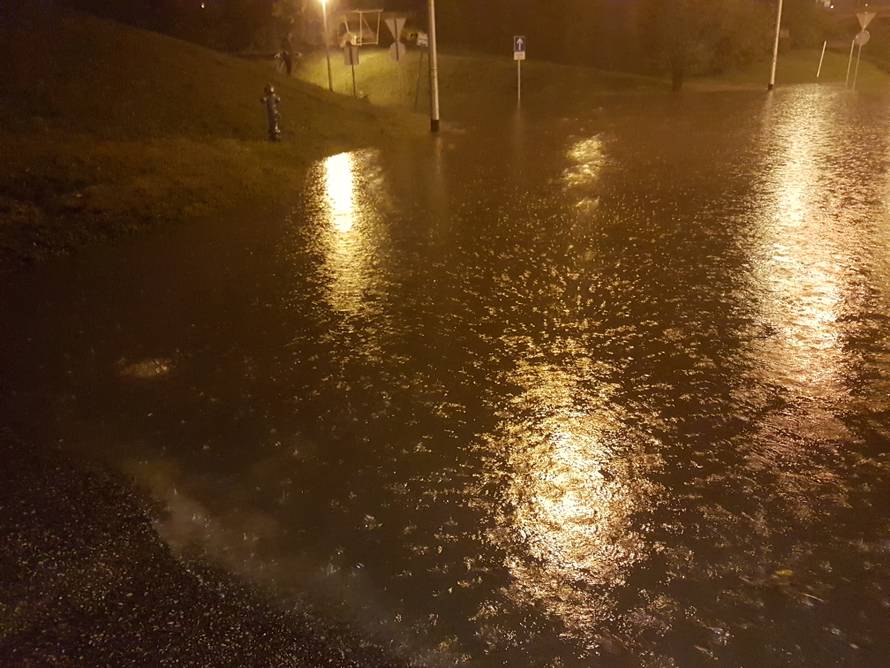 'Pa do toga smo došli, čovjek može potonuti u velegradu...'