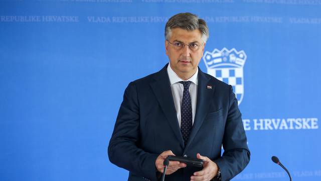 Nakon sjednice Vlade premijer Andrej Plenković dao je izjavu za medije