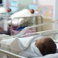 U Velikoj Britaniji rođena prva beba s DNK troje ljudi nakon posebne umjetne oplodnje
