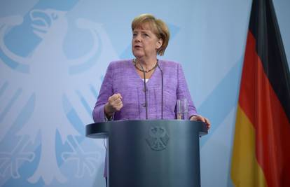 Naljutio Merkel, no za sve krivi Milanovićevu glasnogovornicu