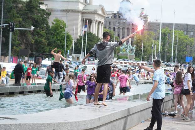 Beogradski maturanti proslavili zadnji dan škole