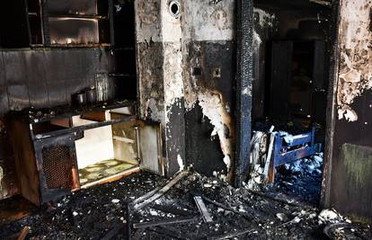 Tragedija u Sl. Brodu: U požaru kuće poginula jedva pokretna starica, sumnja se na opušak