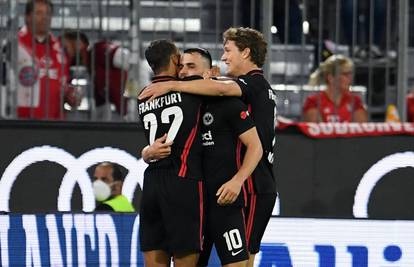 Jakić i Eintracht šokirali Bayern, Nagelsmannov prvi poraz!