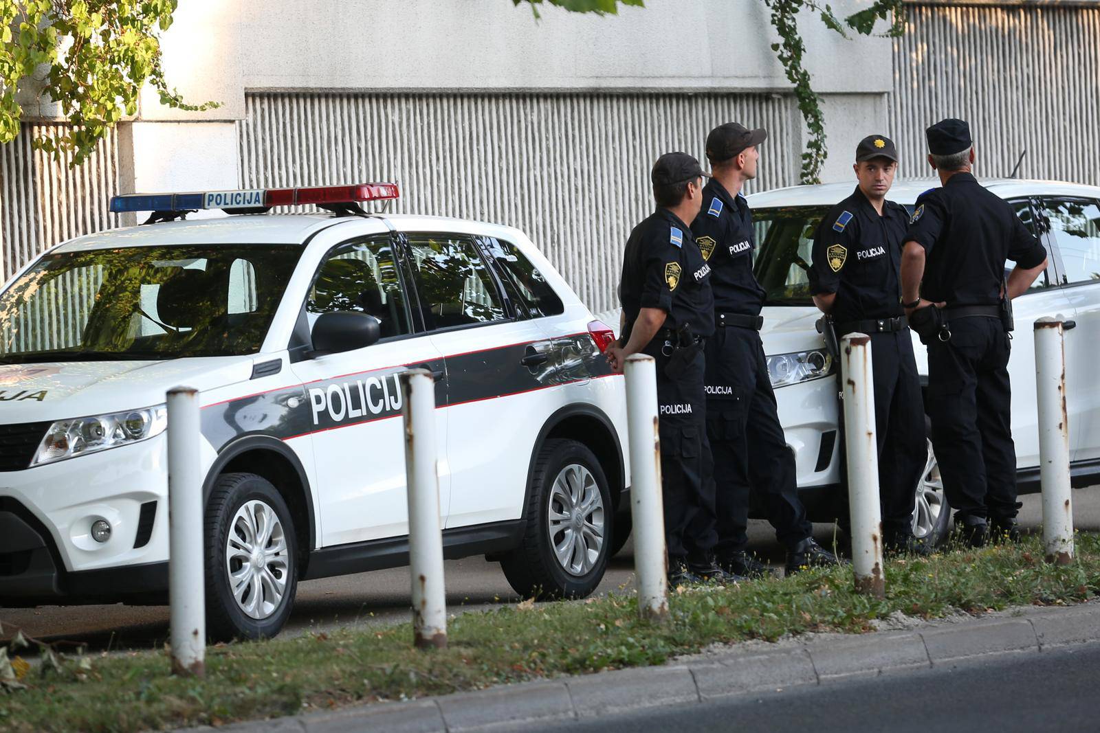 Sarajevo: Velik broj policajaca osigurava Povorku ponosa koja počinje danas u podne