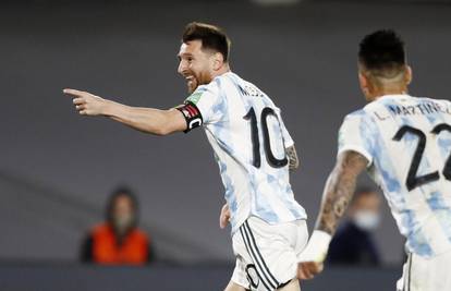 Nevjerojatan Messijev gol: Htio ubaciti, a lopta završila u mreži!