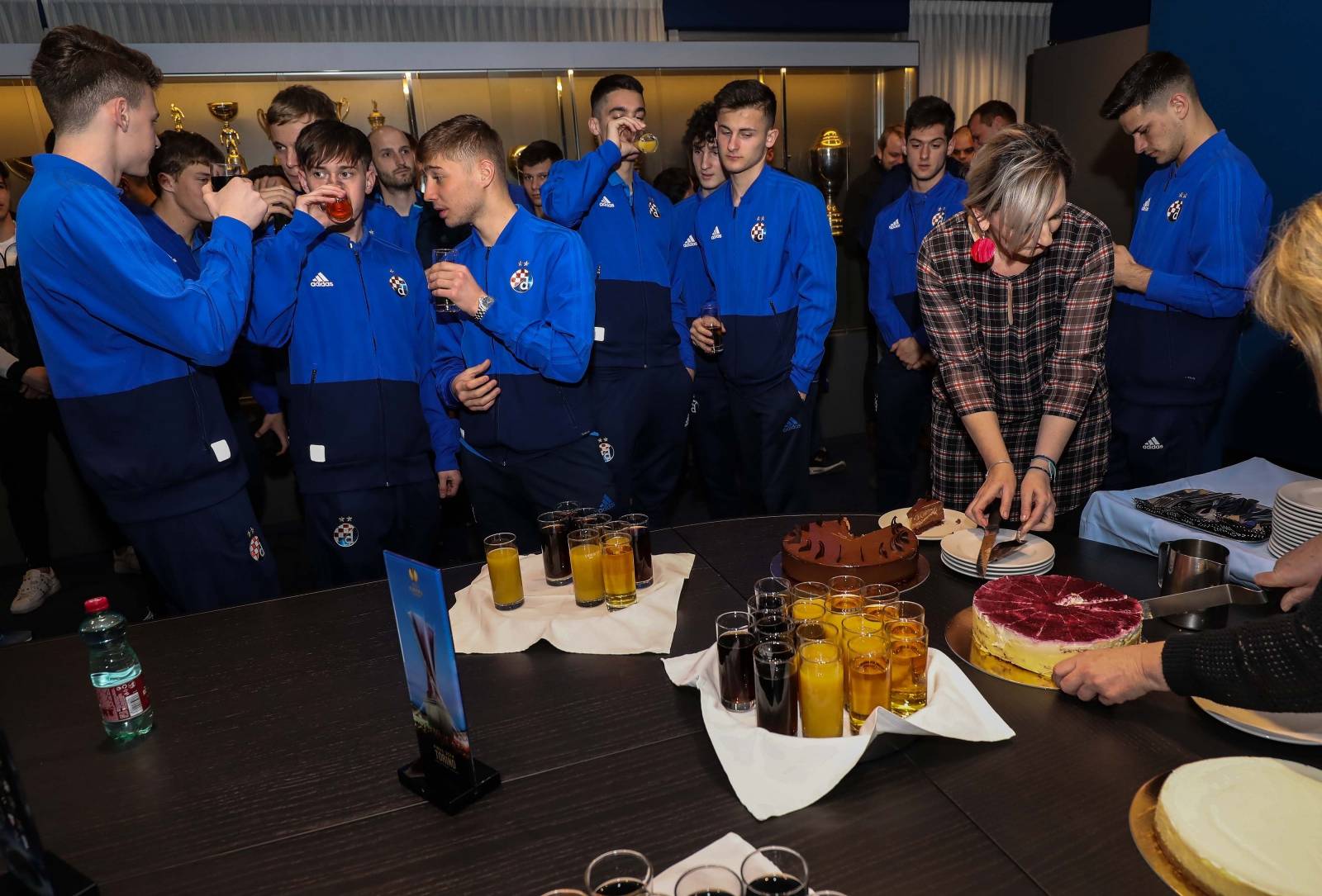 Zagreb: Doček juniora Dinama nakon plasmana u osminu finala Lige prvaka