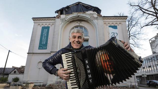 Svjetski prvak u sviranju harmonike svoju zaradu donirat će za obnovu stradale glazbene škole u Sisku