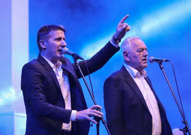 Koncert Tomislava Brali&cacute;a i klape Intrade u KC Dra&zcaron;en Petrovi&cacute;
