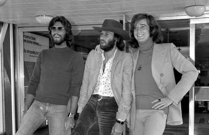 Barry Gibb iz The Bee Geesa: Ukazala su mi se mrtva braća
