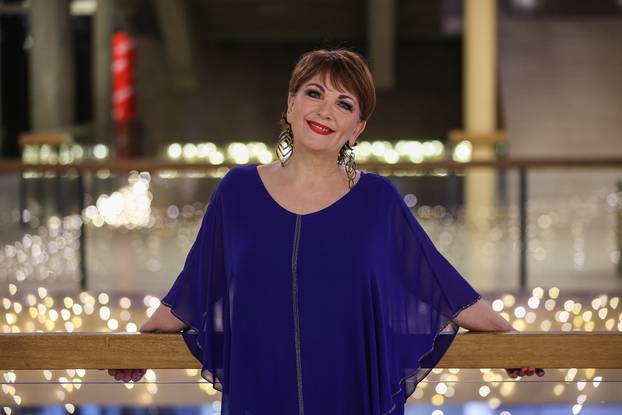 Zagreb: Pjeva&ccaron;ica Zorica Kond&zcaron;a