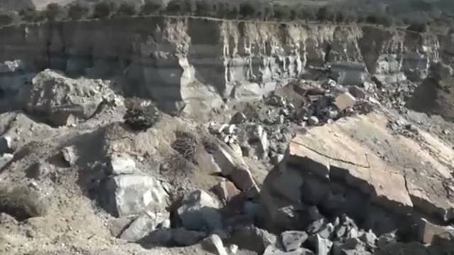 VIDEO U Turskoj se nakon potresa stvorila ogromna provalija duga 300 metara