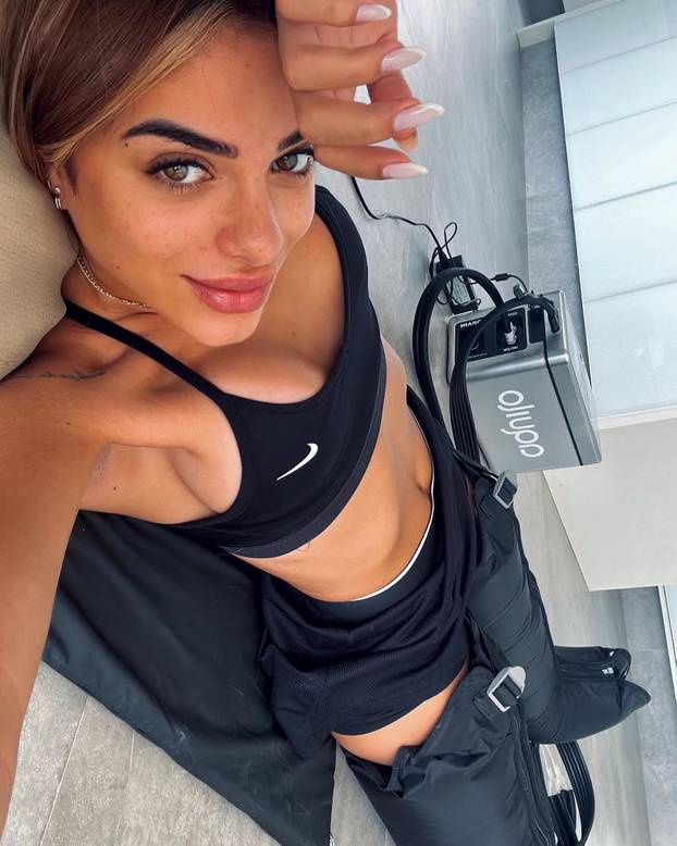 FOTO 100 fotografija najseksi dama Brazila: Uživaju na plaži, obožavaju nogomet i bikinije...