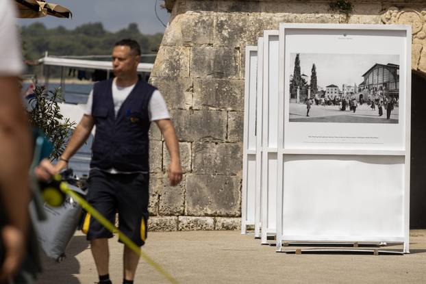 Pula: Izložba "Istra naših starih” na Trgu sv. Tome