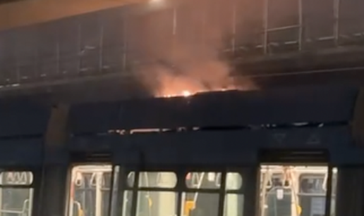VIDEO Gorio tramvaj u Zagrebu: 'Brzo su ugasili, sve je u redu...'