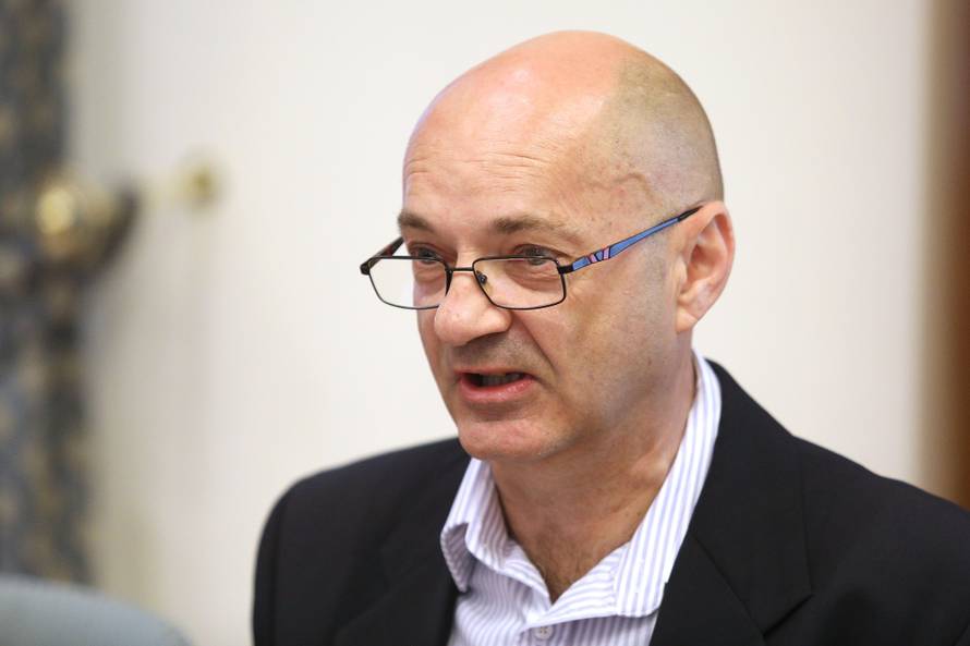 Aleksić: 'Banke duguju 15 mlrd kuna koje su nepošteno stekle'