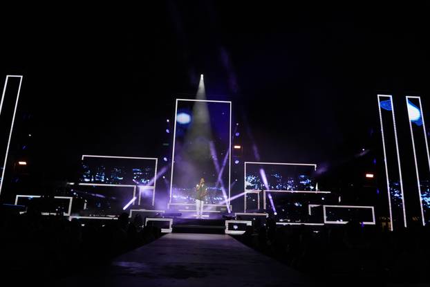 Beograd: Jedan od najpopularnijih grčkih pjevača, Nikos Vertis, održao koncert na stadionu Tašmajdan
