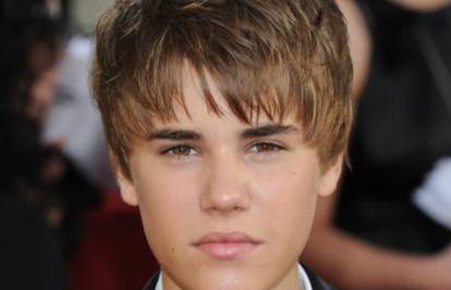 Justin Bieber kreirao lakove za nokte: Rasprodali se u SAD-u
