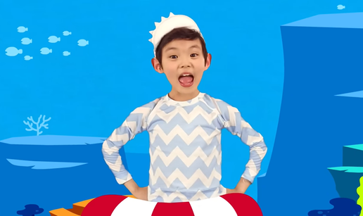 Sje&cacute;ate se klinca iz 'Baby Shark' pjesme? Ima 17 i snima pjesme, pogledajte kako sad izgleda