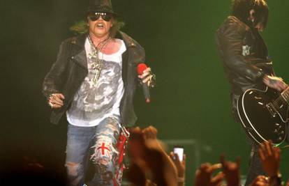 Australci su izviždali Guns N' Roses zbog kašnjenja i gafa