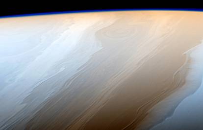 Lijep kao slika: Oblaci iznad Saturna kao kistom naneseni