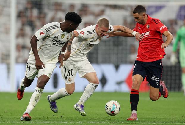 LaLiga - Real Madrid v Osasuna