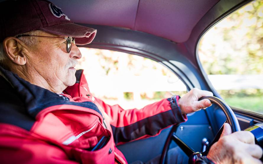  Hessisch Oldendorf: Traugott Grundmann vlasnik je jednog od prvih prototipova VW Bube