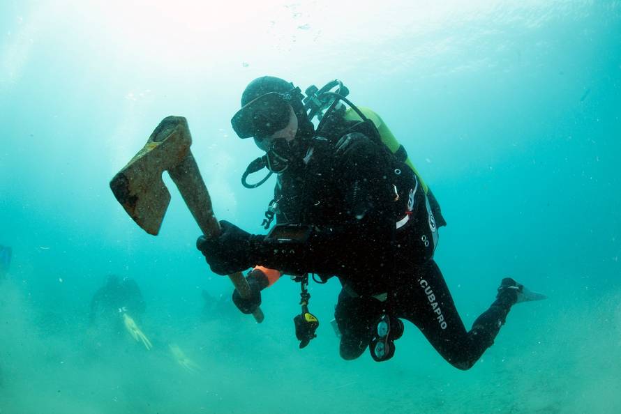 Uklonjeno više od 20 kubika otpada nagomilanog na dnu Jadrana kod Biograda na Moru