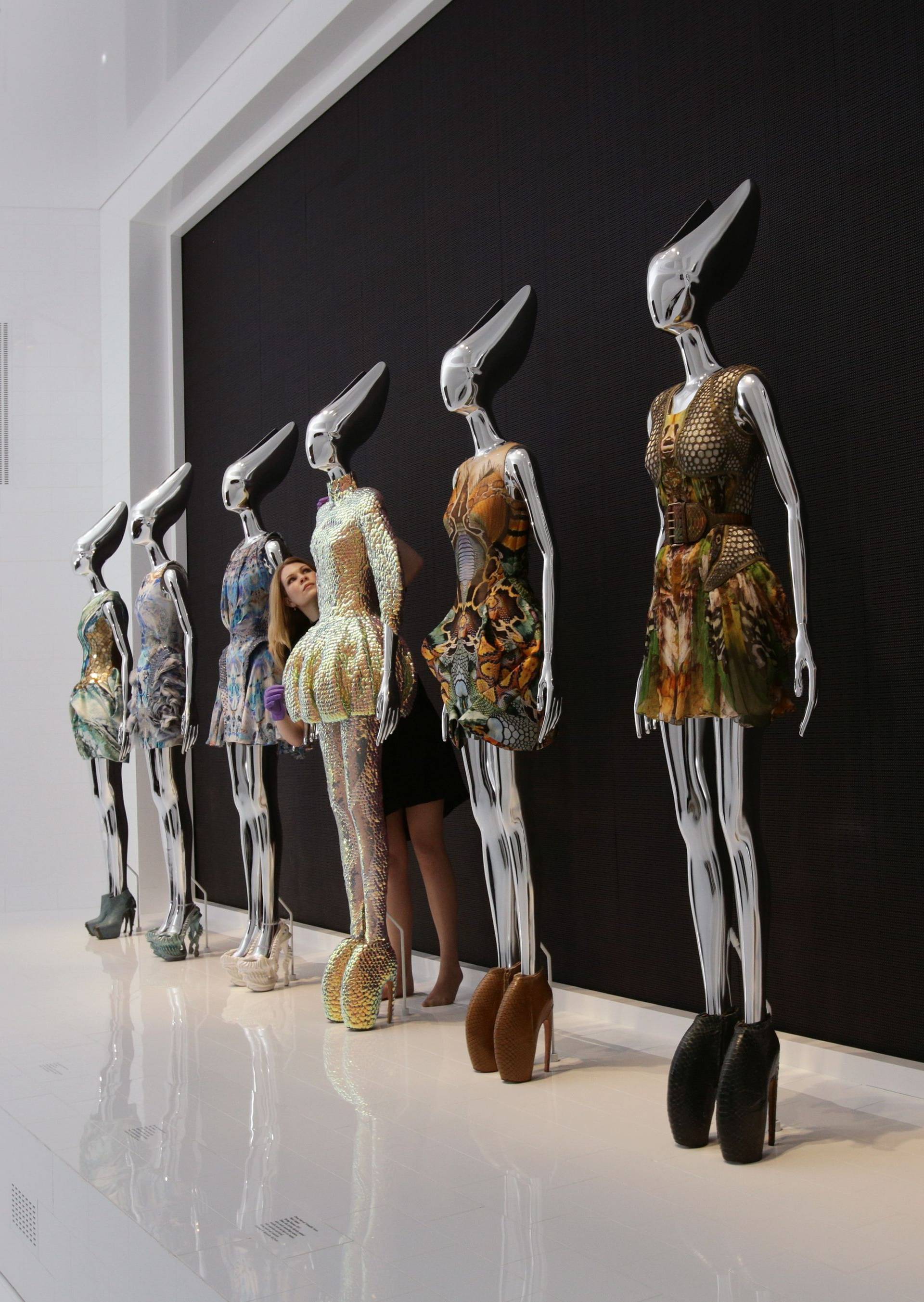 V&amp;A Alexander McQueen: Savage Beauty