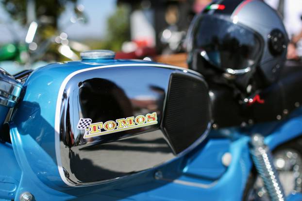 Susret ljubitelja i vlasnika mopeda Tomos u Gornjoj Stubici