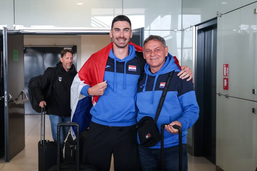 Zagreb: Atletičar Marino Bloudek sletio u Zagreb nakon povijesnog uspjeha