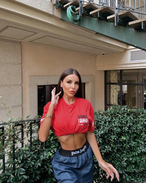 FOTO Zavela i Tottija i Mbappea. Sad mami poglede na terenima