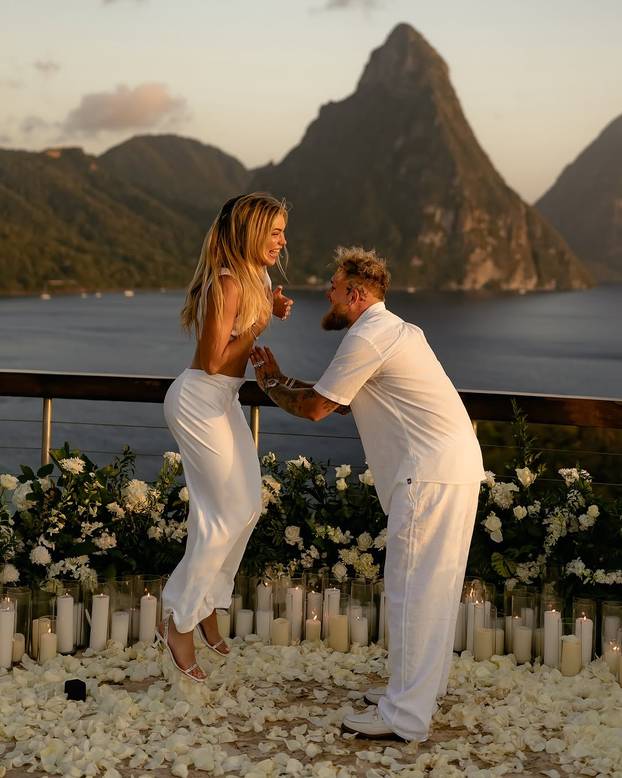 FOTO Smatraju je najzgodnijom klizačicom svijeta, a sad je rekla 'sudbonosno da' Jakeu Paulu