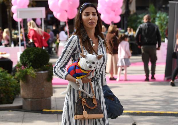 Antea Kodžoman, glasnogovornica Lokomotive, odjenula psića u kaputić Barcelone