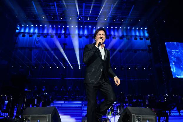 Zdravko Čolić održao je koncert u Areni Zagreb