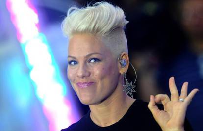 Pink: 'Nisam skinula ni grama otkad sam rodila, bravo ja...'