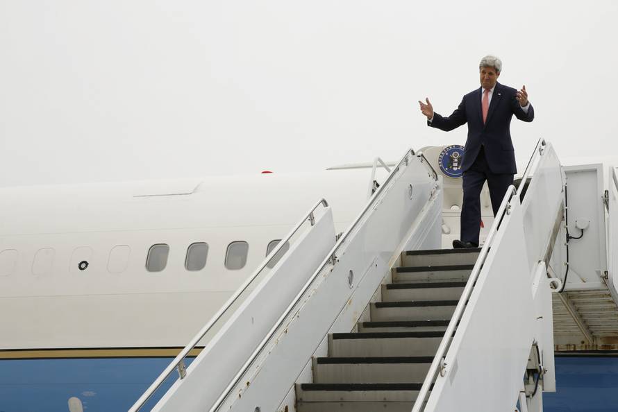 Kerry arrives ahead of G7 ministerial meetings, at Iwakuni Marine Corps Air Station, Japan