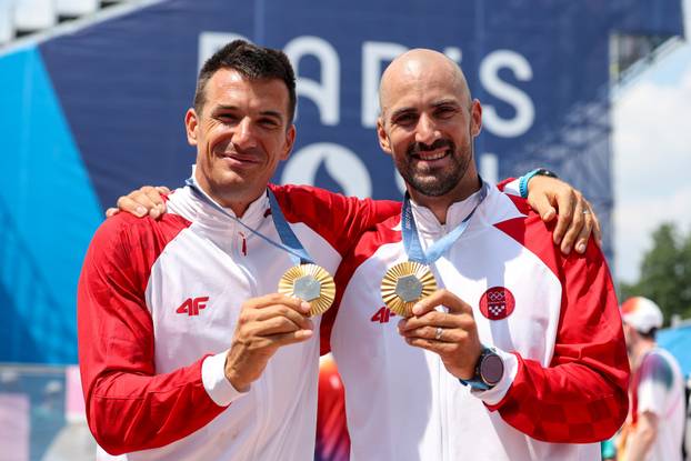 Pariz: Braća Sinković osvojila zlato na Olimpijskim igrama u dvojcu bez kormilara