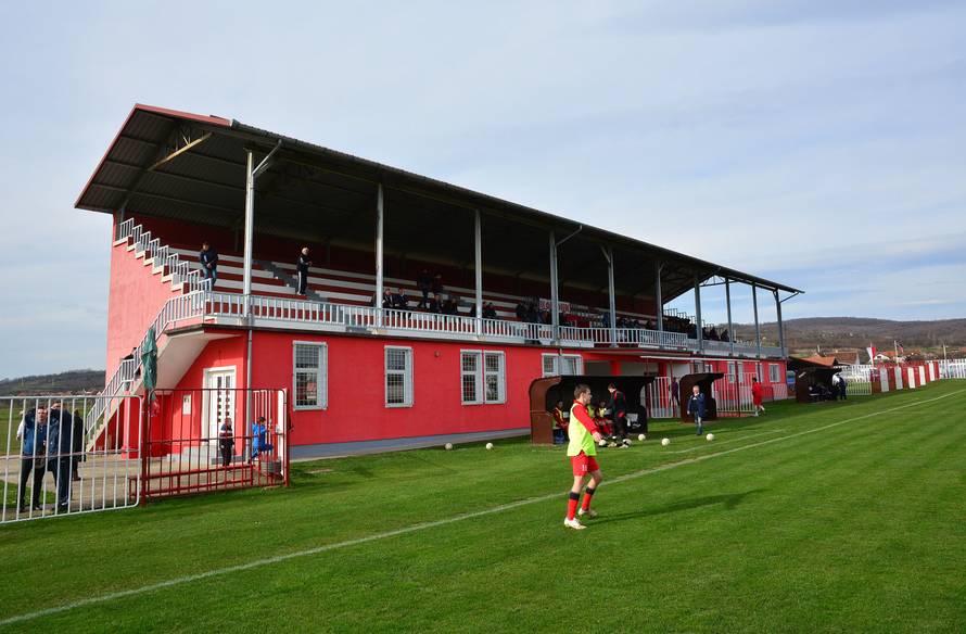 Navijači skupili novac za prvi semafor u 93 godine kluba...