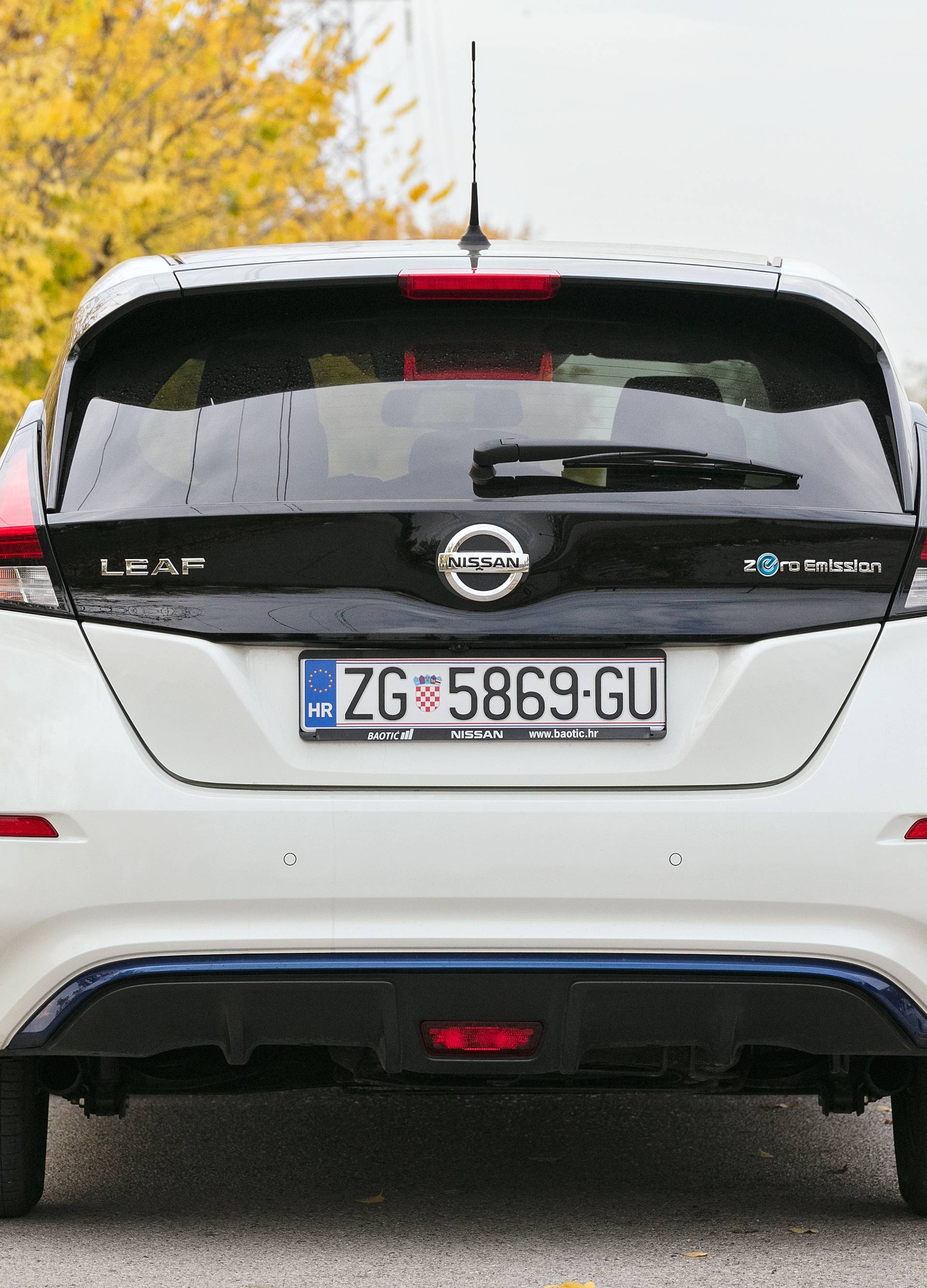 Nissan Leaf na testu: Bio bi savršen da nema tri 'problema'