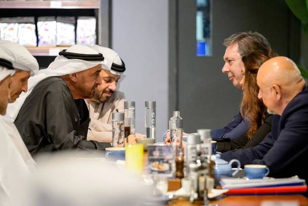 FOTO Vučić stigao u Abu Dhabi: Narod Emirata je naš prijatelj