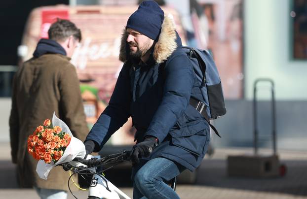 Zagreb od jutra u znaku Valentinova