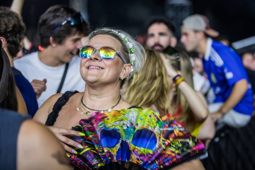 Split - DJ Vini Vici.