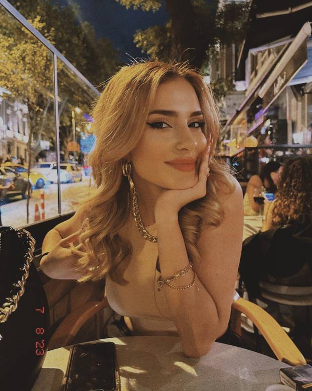 FOTO Bivši dinamovac rastao se s Hrvaticom, sad ljubi 12 godina mlađu Turkinju: 'Moja ljubav'