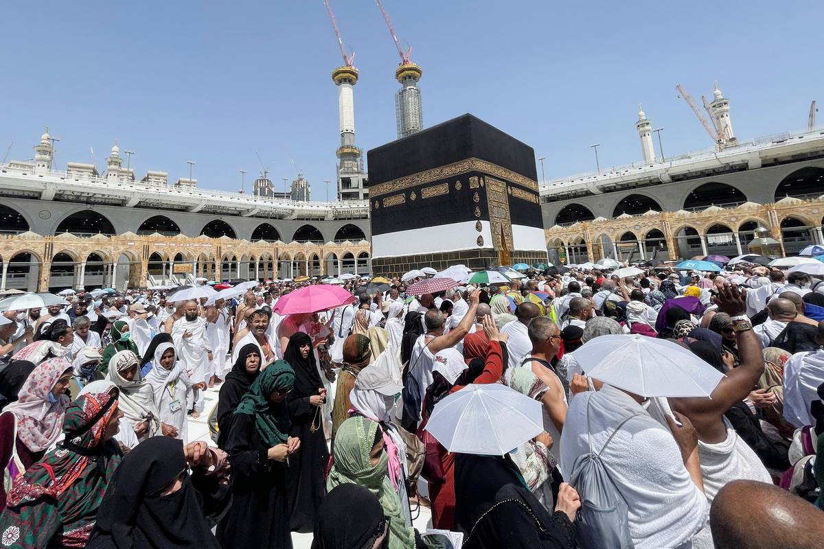 Muslimani hrle u Meku na prvi hadž nakon pandemije korone