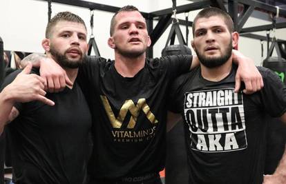 'Ajmo svi van osim njega! U tu dvoranu smije ući samo Khabib