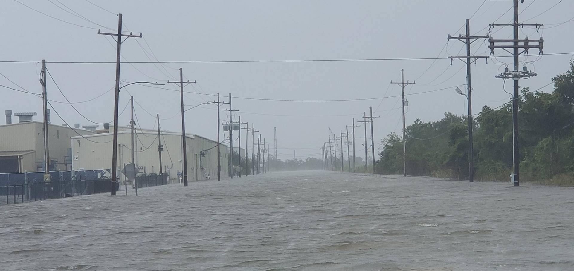 Uragan Ida poplavio Louisianu, javio se Biden: 'Nećemo izbjeći uništenje, situacija je opasna'