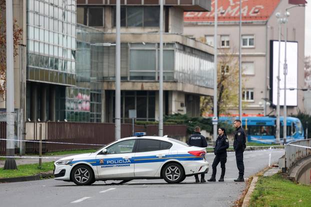 Zagreb: Započeo je očevid nebodera Vjesnik