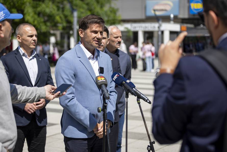 Osijek: Press konferencija Nikole Grmoje